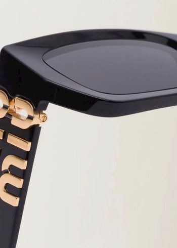 MİU MİU Detaylı Siyah Kadın Güneş Gözlüğü. - Görsel 6