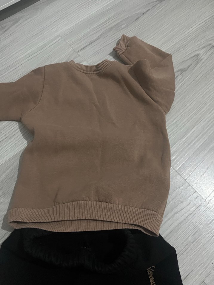 Kahverengi Sweatshirt ve Siyah Pantolon Bebek Takımı - Görsel 2