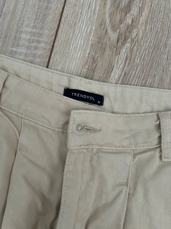 pileli denim şort etek ve siyah şort etek - Görsel 3