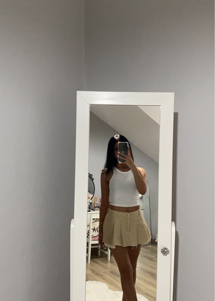 pileli denim şort etek ve siyah şort etek - Görsel 2