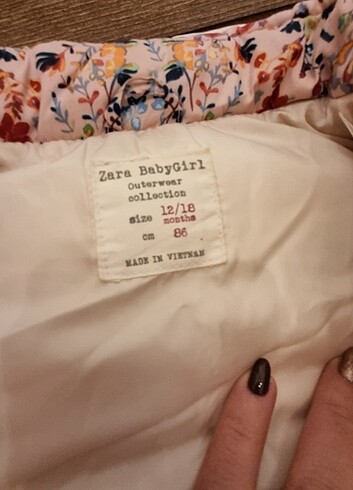 12-18 Ay Beden Zara yelek ve kot pantalon
