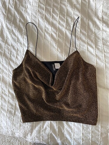 H&M askılı üst