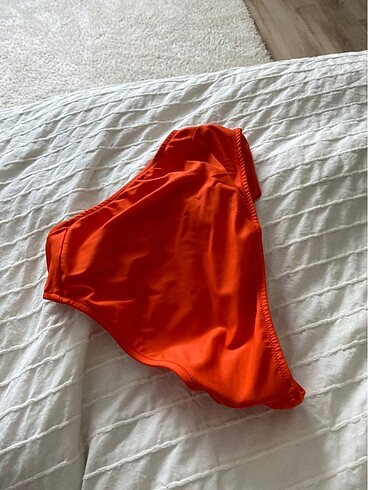 Koton Ortabel turuncu koton bikini altı?