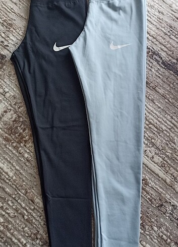 Diğer Uzun Nike Tayt 