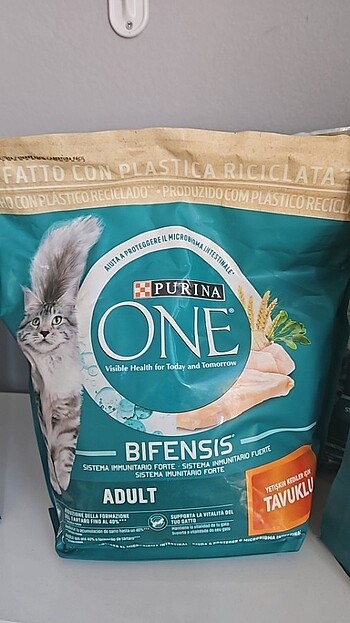 Purina One Kedi Maması Tavuklu