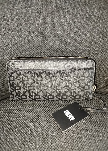 DKNY Gri Baskılı DKNY Kadın Cüzdan