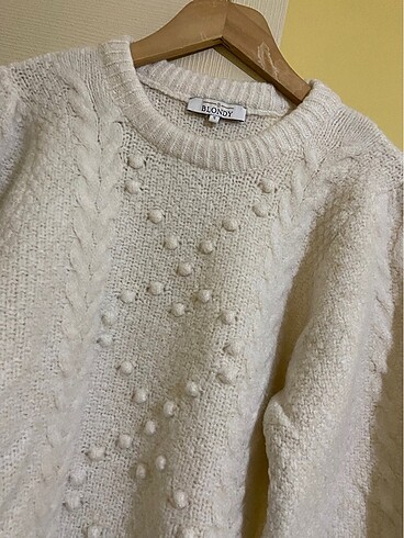 Kırık beyaz kazak - Görsel 4