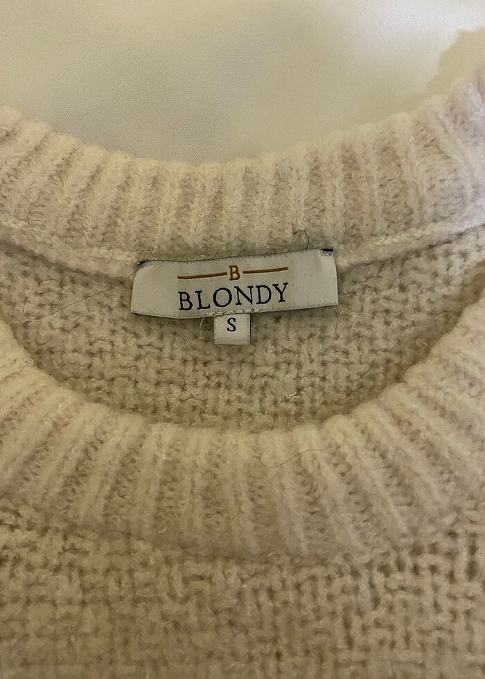 Kırık beyaz kazak - Görsel 3