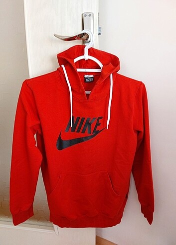 ERKEK COCUK NIKE KAPSONLU SWEATSHIRT 12 13 YAŞ