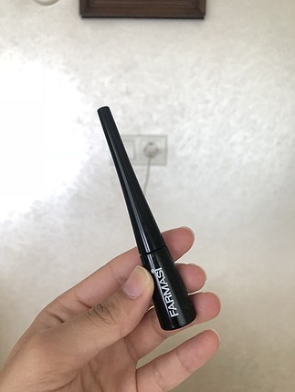 Farmasi eyeliner