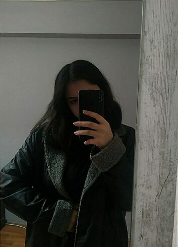 MCR, gri kürklü, siyah oversize deri ceket/mont