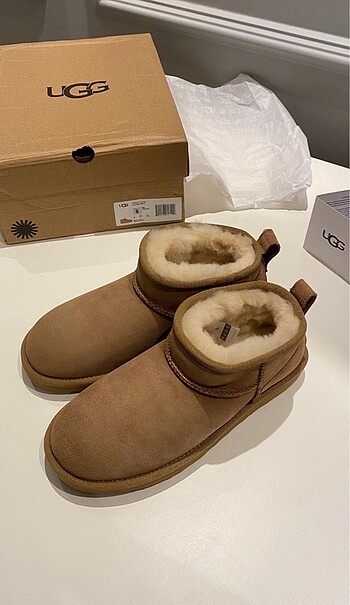 UGG ULTRAMINI CHESTNUT