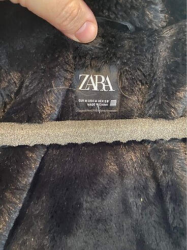 Zara Bayan mont