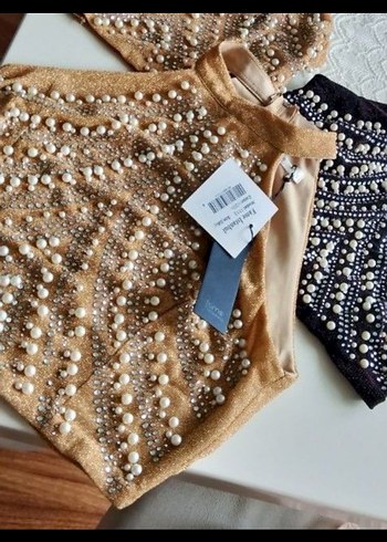 İnci Detaylı Altın Renk Bebek Önlüğü - Görsel 2