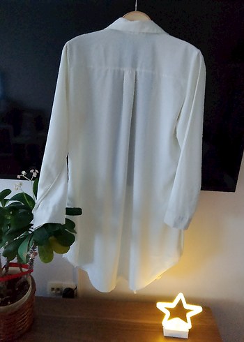 Beyaz Drapeli Uzun Kollu Kadın Gömlek - Görsel 3