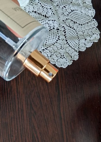 Minimalist Erkek Parfümü Şık Ambalajda - Görsel 3