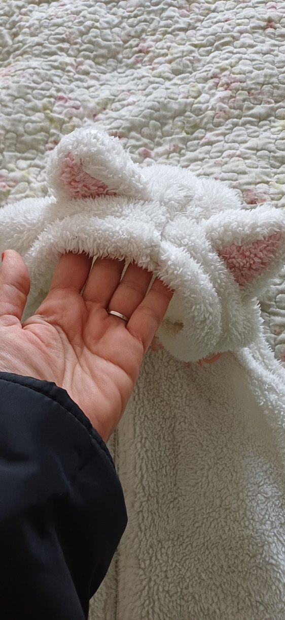 Kapüşonlu Beyaz Nakışlı peluş yelek - Görsel 4