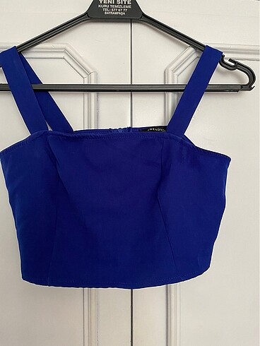 Saks Mavisi Crop