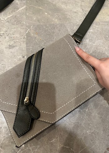  Beden Gri Süet Kemer Detaylı Kadın Çanta