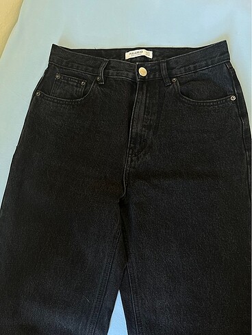 38 Beden siyah Renk Pull and bear siyah jean
