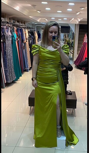 42 Beden Favori renk abiye