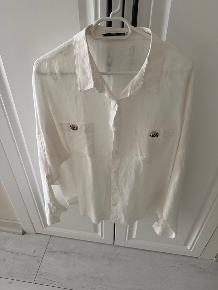 Düğmeli Beyaz Keten Kadın Gömlek - Görsel 2