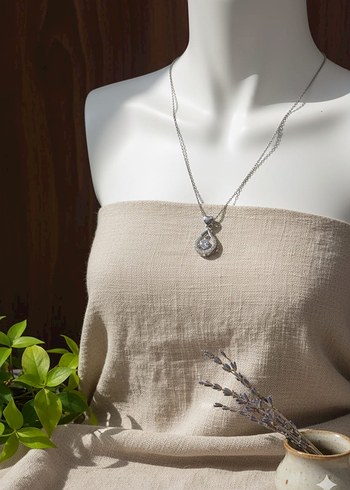 Çelik Damla Detaylı Kadın Kolye - Görsel 2