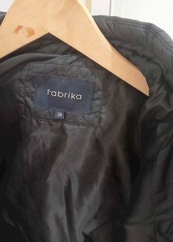 Siyah Fermuarlı Kadın Günlük Mont - Görsel 4