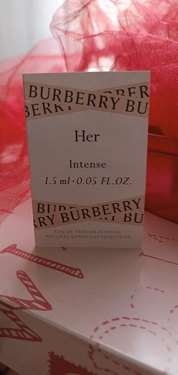 Burberry her intense 