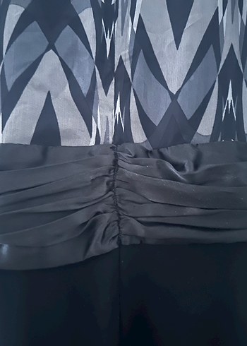 Boncuk Detaylı Desenli Siyah Midi Elbise - Görsel 8