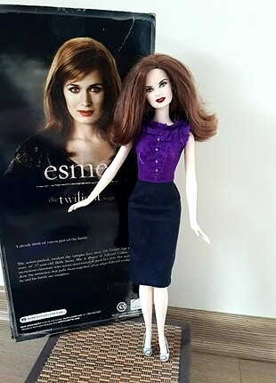 Barbie Twilight Esme Barbie 