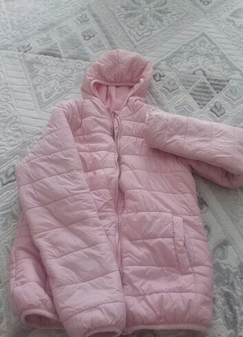 LC Waikiki Kız çocuk mont sıfır hiç kullanılmadı fiyatta pazarlık olur ???