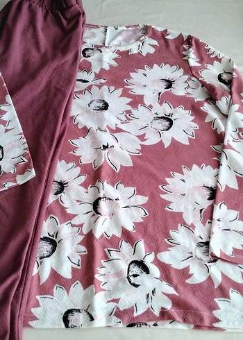 Çiçek Desenli Pembe Kadın Pijama Takımı