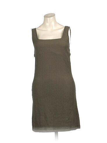 PreLoved Kısa Elbise %70 İndirimli.