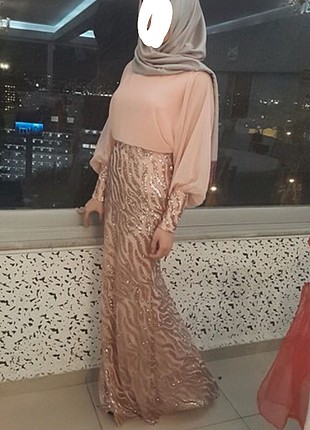 Abiye Yalnızca 1 kez giyildi