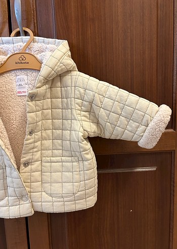 Zara suni yünlü kapitone ceket 6-9ay - Görsel 4
