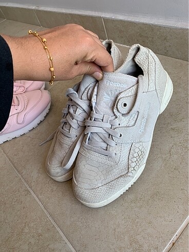 Reebok ayakkabı