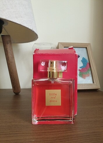 Avon little red dress parfüm 