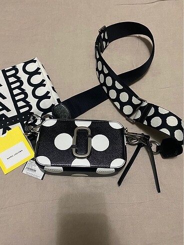 Beden Marc jacobs snapshot