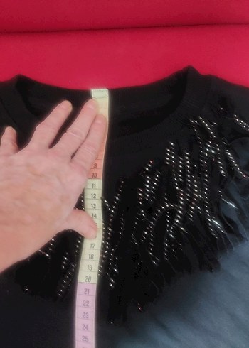 Püsküllü Siyah Uzun Kollu Sweatshirt - Görsel 5