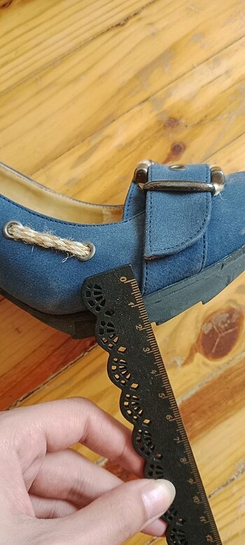 Kot mavisi halat detaylı topuklu ayakkabı  - Görsel 5