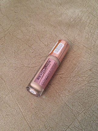 Makeup Revolution Concealer