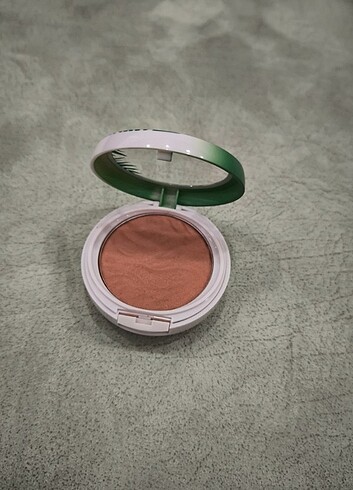 Physicians Formula Allık