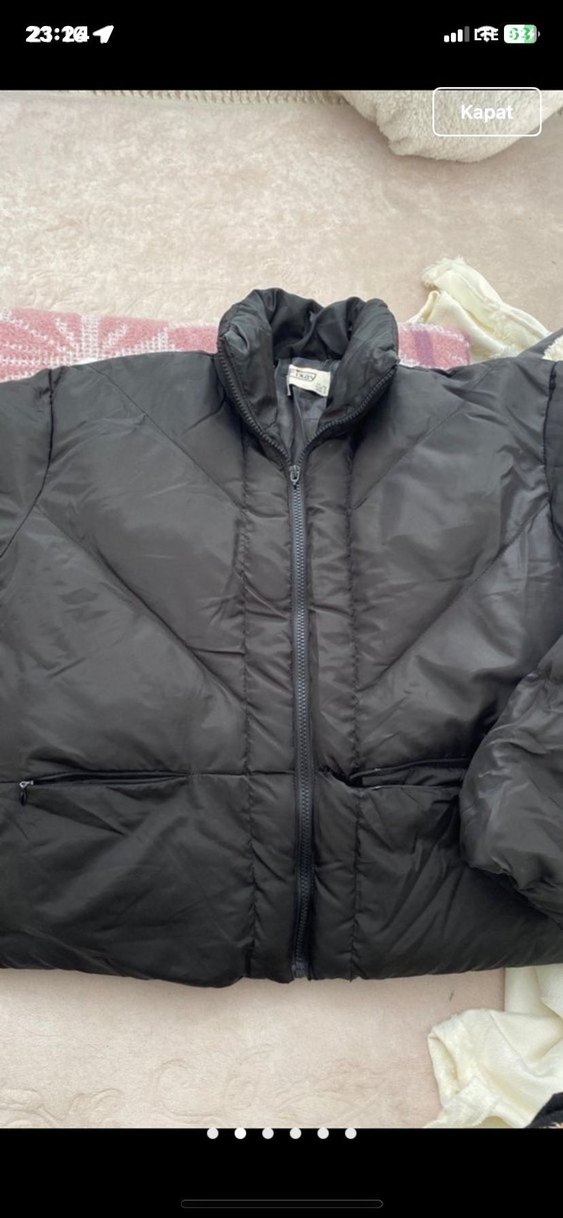 Kadın Siyah Kapitone Kısa Kışlık Mont - Görsel 3