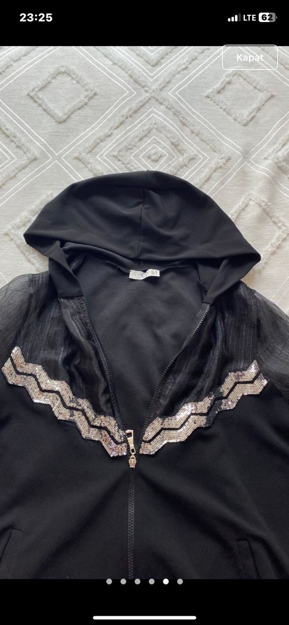 Kadın Siyah Uzun Kapüşonlu Gotik Ceket - Görsel 3