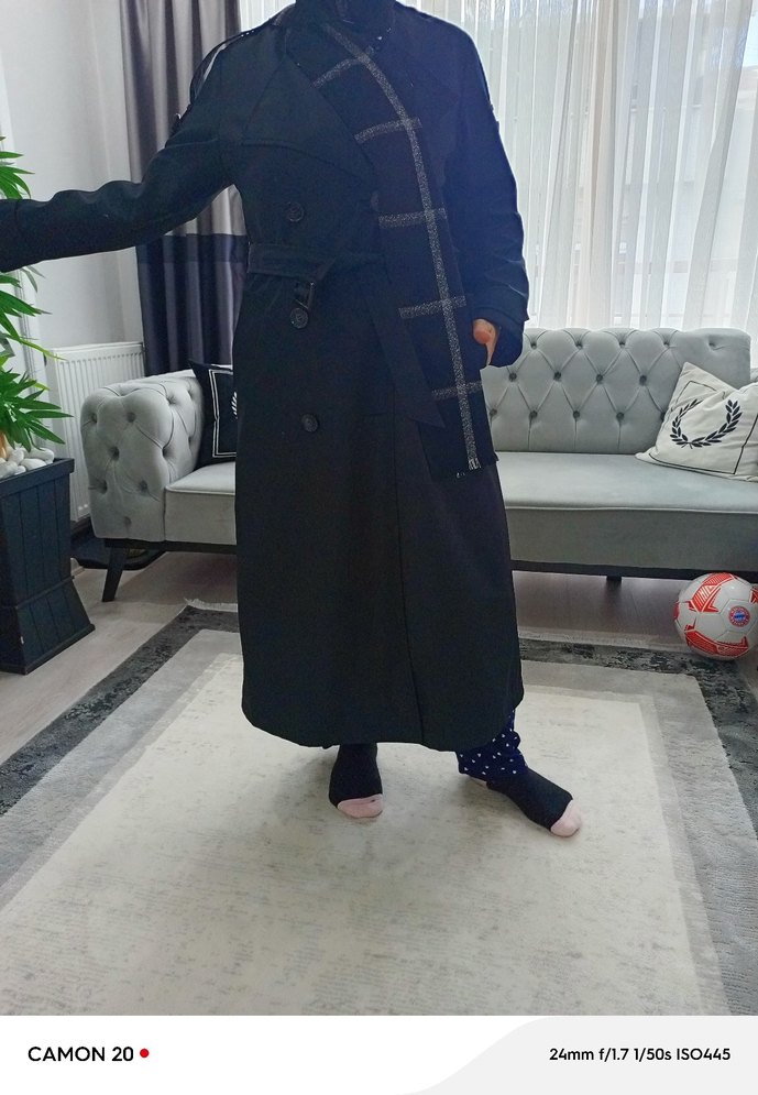 Kadın Siyah Kuşaklı Uzun Kaban - Görsel 2