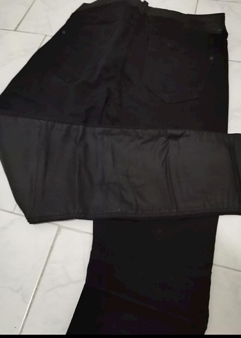 Siyah ön tarafı Deri ve arka tarafı denım  Kadın Pantolon - Görsel 6