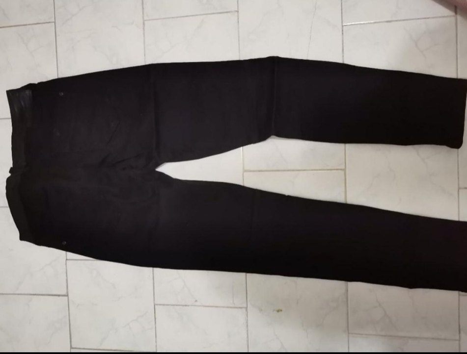 Siyah ön tarafı Deri ve arka tarafı denım  Kadın Pantolon - Görsel 4