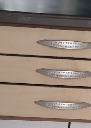 Bej Minimalist Metal kulplu Çekmece Ünitesi
