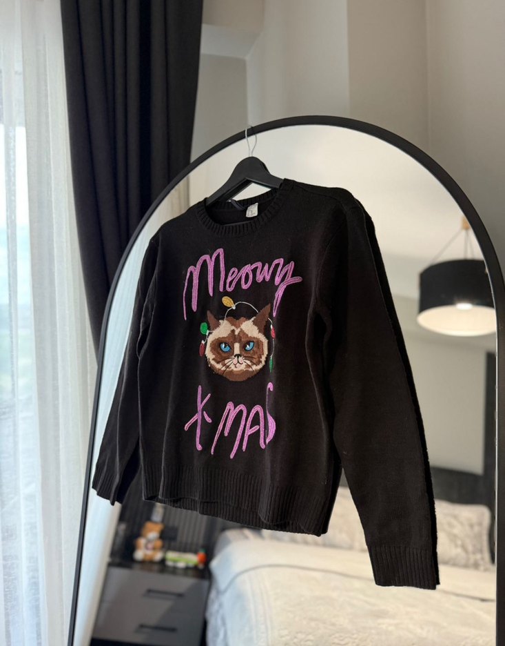 Siyah Baskılı Örgü  Kazak - Görsel 2